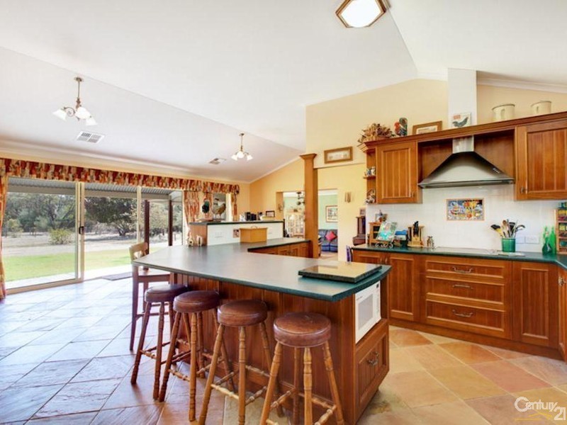187 Upper Penneys Hill Rd, Onkaparinga Hills SA 5163