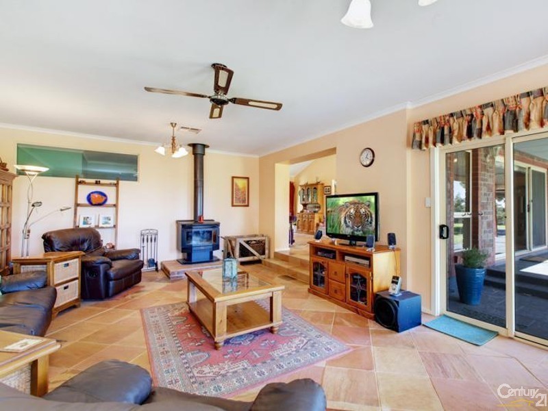 187 Upper Penneys Hill Rd, Onkaparinga Hills SA 5163