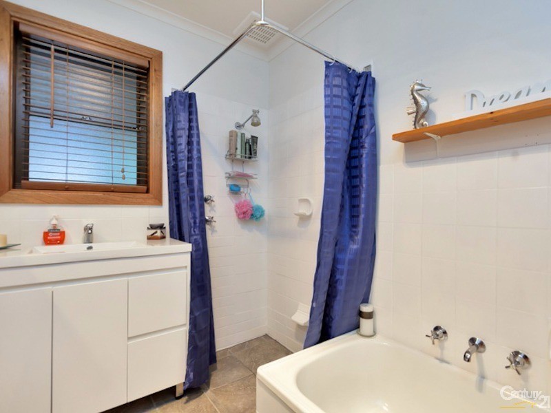 32 Nicolle Drive, Morphett Vale SA 5162