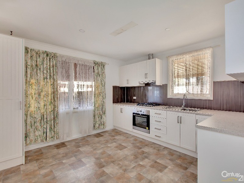 33 Flavian Crescent, Morphett Vale SA 5162