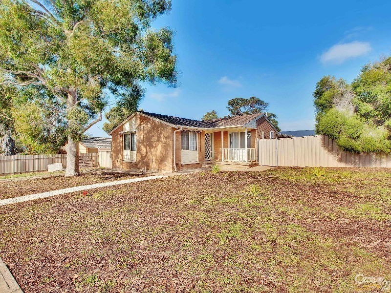 33 Flavian Crescent, Morphett Vale SA 5162