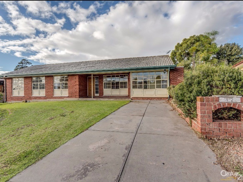 42 Haseldene Drive, Christie Downs SA 5164