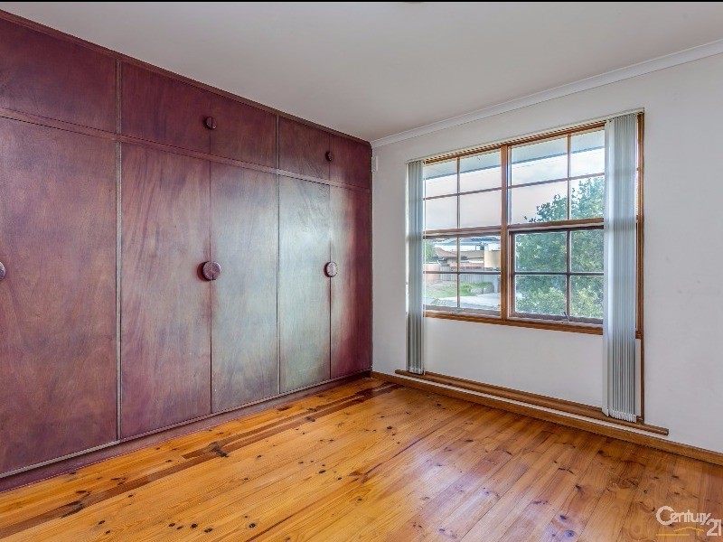 42 Haseldene Drive, Christie Downs SA 5164