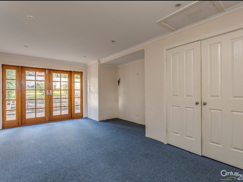 42 Haseldene Drive, Christie Downs SA 5164