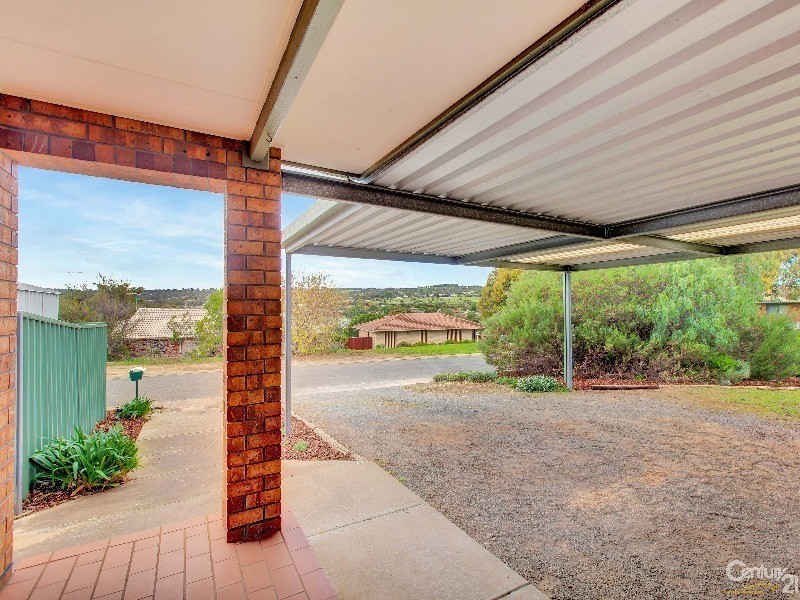 34 Cumberland Crescent, Huntfield Heights SA 5163