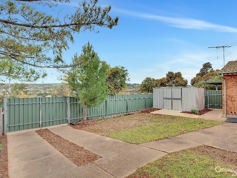 34 Cumberland Crescent, Huntfield Heights SA 5163