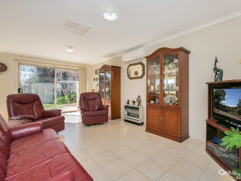 11 Periwinkle Drive, Aldinga Beach SA 5173