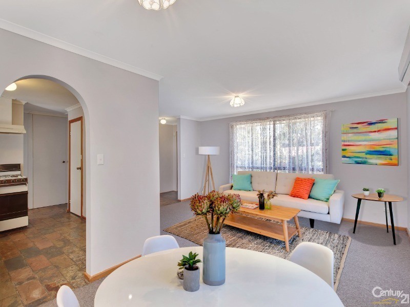 2 Garland Road, Noarlunga Downs SA 5168