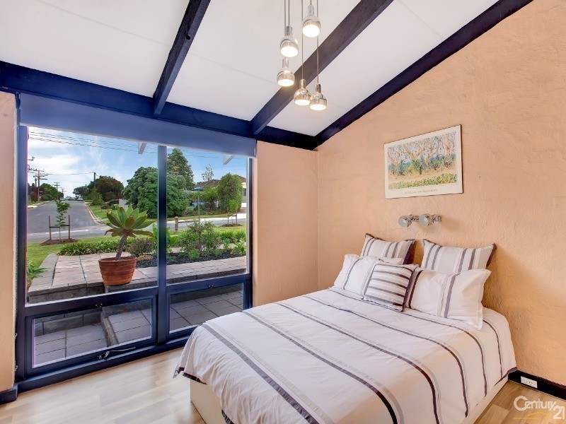 22 Sedunary Road, Morphett Vale SA 5162