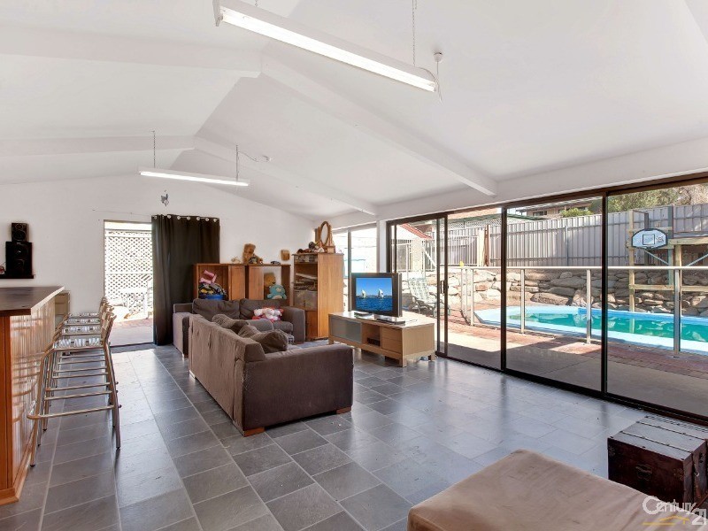 1 Nanto Street, Hallett Cove SA 5158