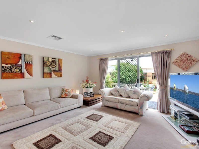 16 Sauerbiers Road, Seaford Meadows SA 5169