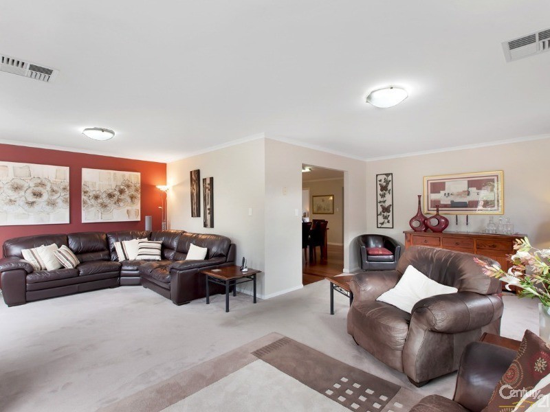 16 Sauerbiers Road, Seaford Meadows SA 5169