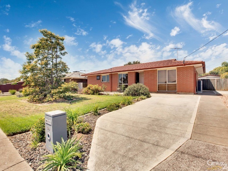 24 Stirling Drive, Morphett Vale SA 5162