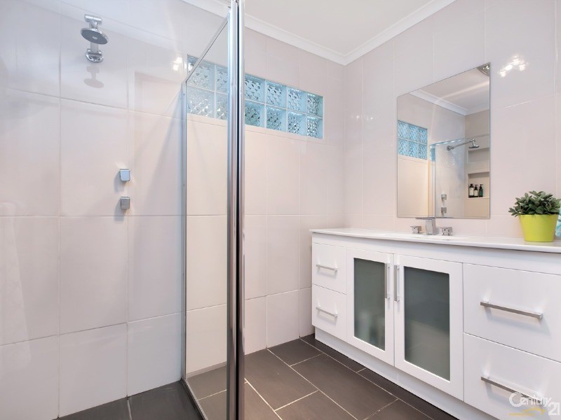 24 Stirling Drive, Morphett Vale SA 5162