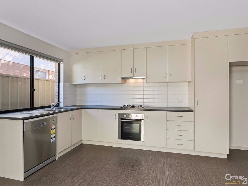18  Blaise Street, Christie Downs SA 5164