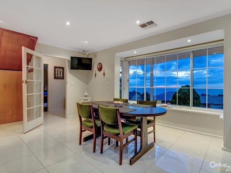 4 Ingomar Court, Hallett Cove SA 5158