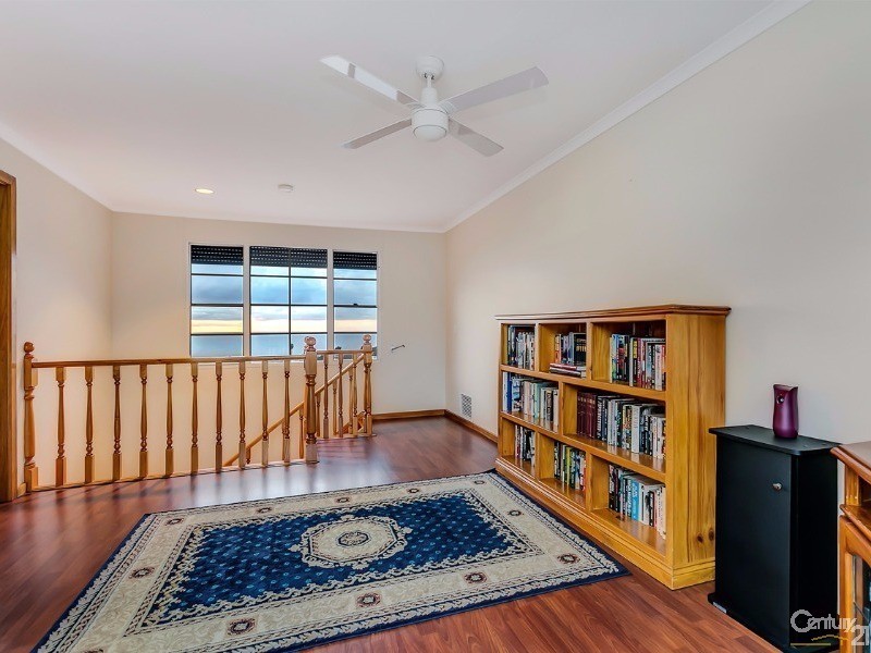 4 Ingomar Court, Hallett Cove SA 5158