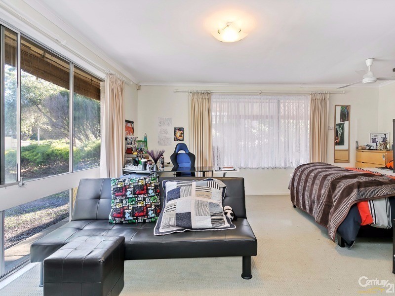 29 Flinders Crescent, Hackham SA 5163