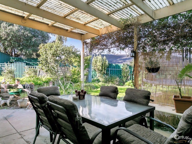 29 Flinders Crescent, Hackham SA 5163