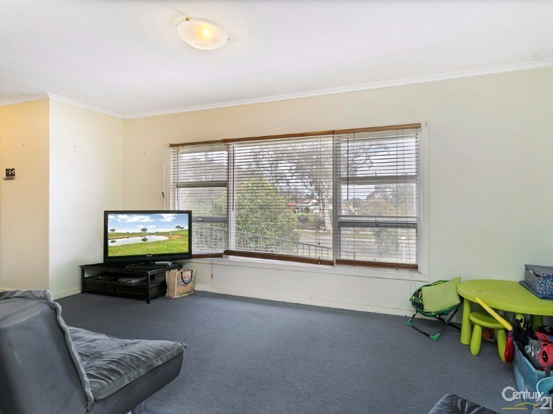 21 Taralga Road, O’sullivan Beach SA 5166