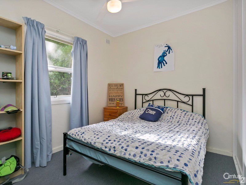 21 Taralga Road, O’sullivan Beach SA 5166