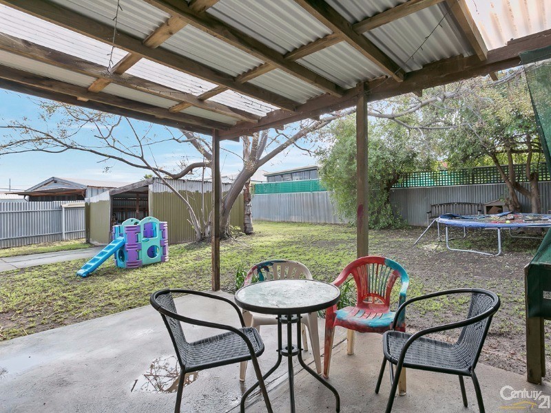 21 Taralga Road, O’sullivan Beach SA 5166