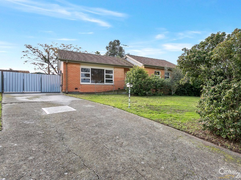21 Taralga Road, O’sullivan Beach SA 5166
