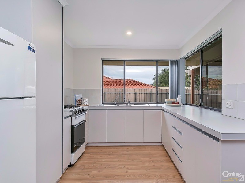 9  Vennachar Drive, Hallett Cove SA 5158