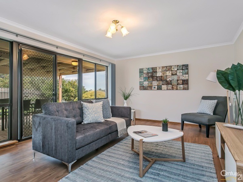 9  Vennachar Drive, Hallett Cove SA 5158