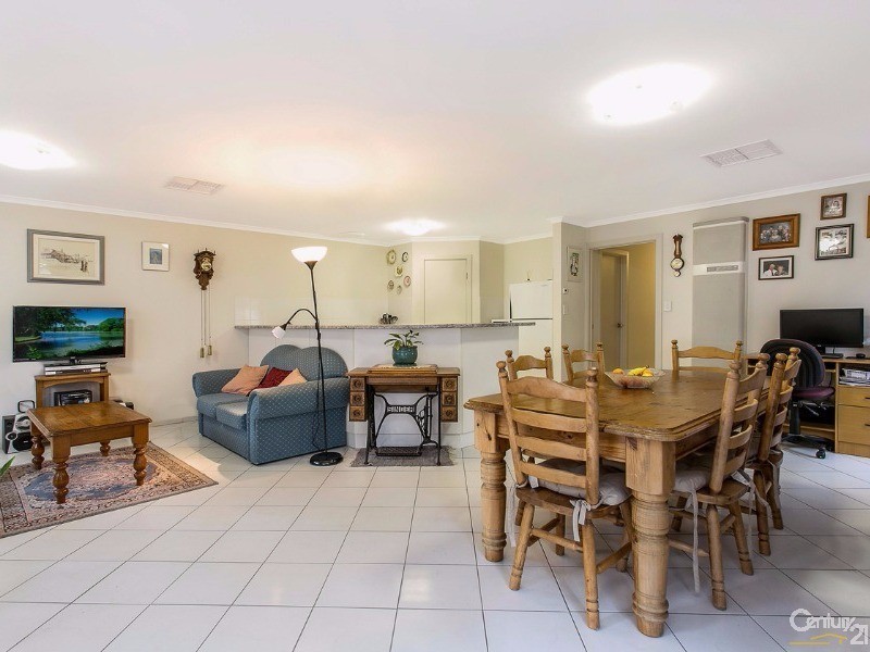 4 Nigel Lane, Hackham SA 5163