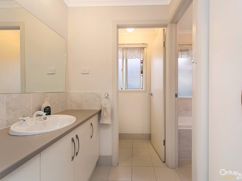 4 Nigel Lane, Hackham SA 5163