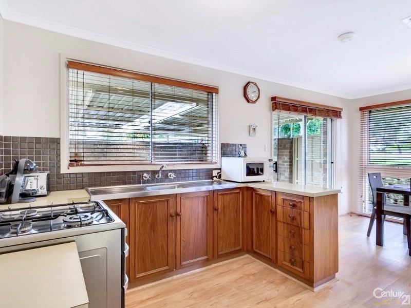 18 Horn Drive, Happy Valley SA 5159