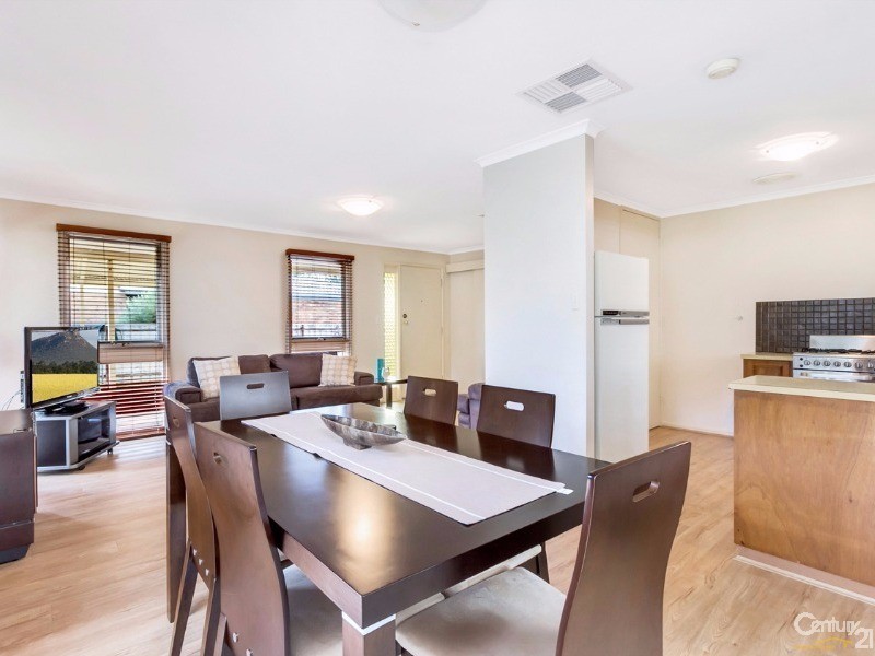 18 Horn Drive, Happy Valley SA 5159