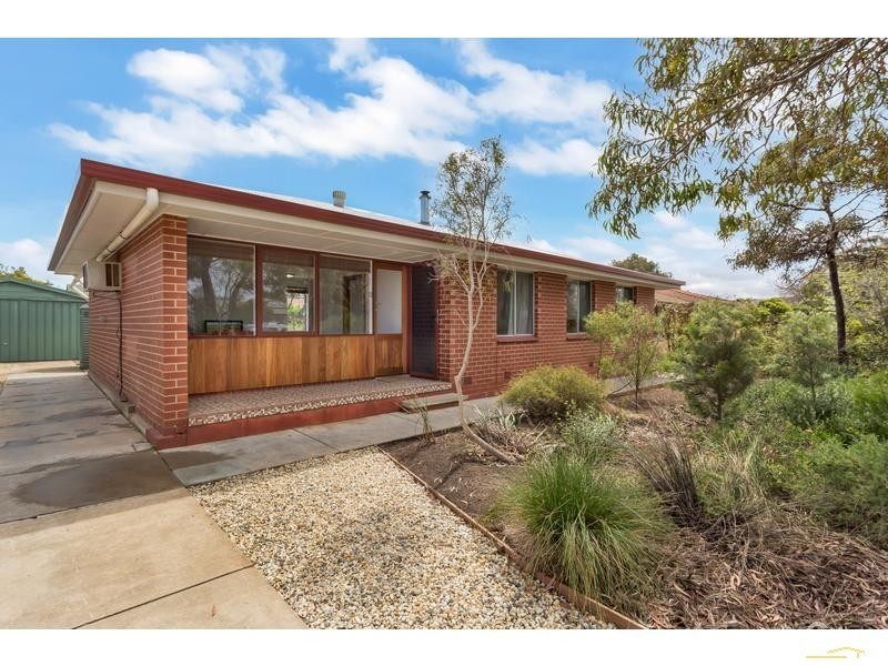 17 Gayundah Crescent, O’sullivan Beach SA 5166