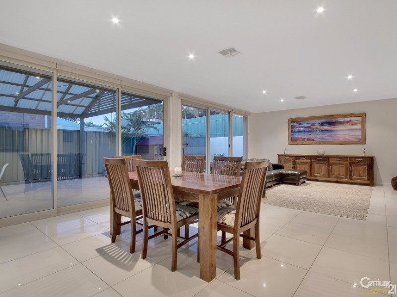 47 Elizabeth Crescent, Hallett Cove SA 5158