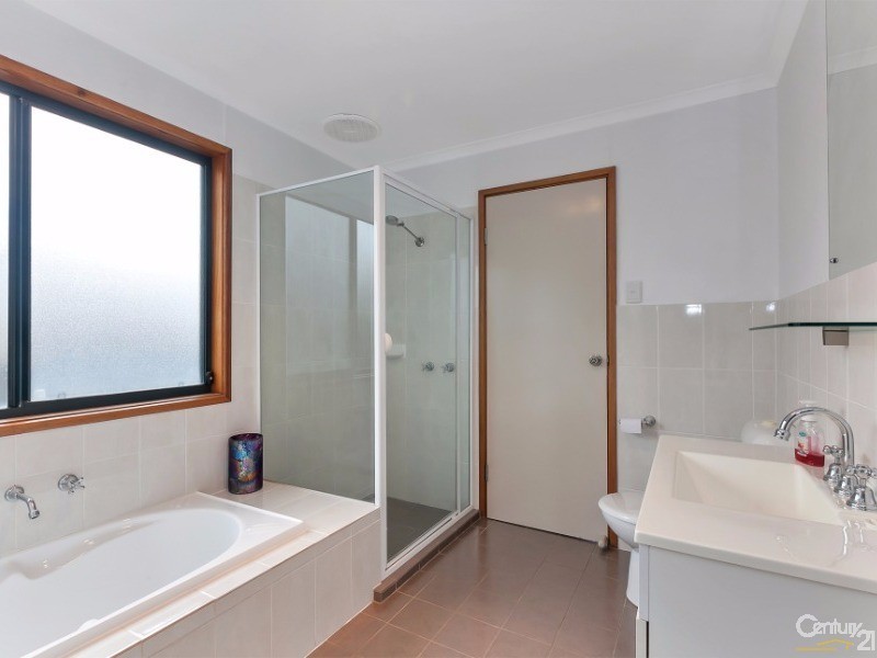 72 Penneys Hill Road, Hackham SA 5163