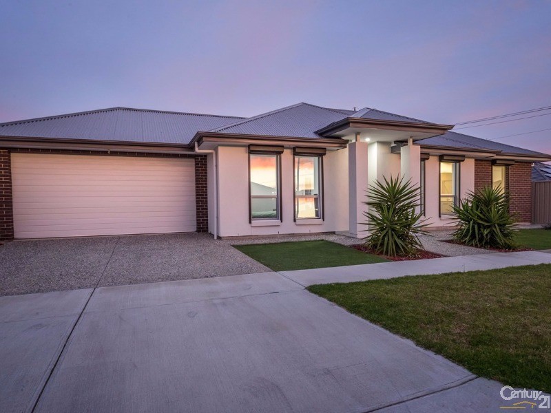 42 Green Avenue, Seaton SA 5023
