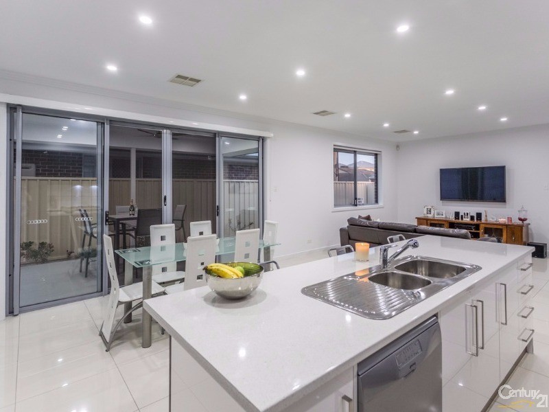 42 Green Avenue, Seaton SA 5023