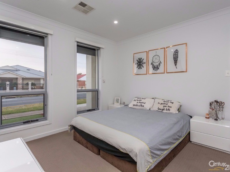 42 Green Avenue, Seaton SA 5023