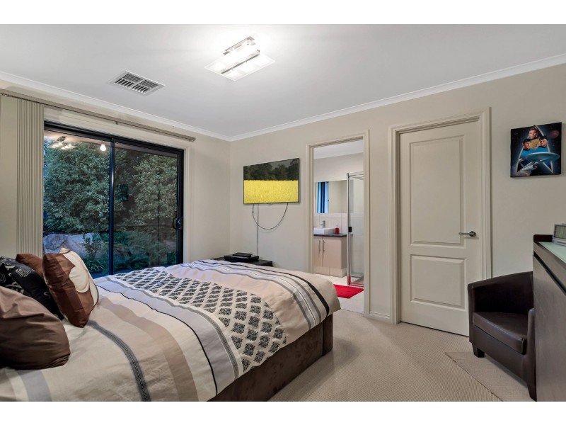 7 Brooklyn Drive, Hallett Cove SA 5158