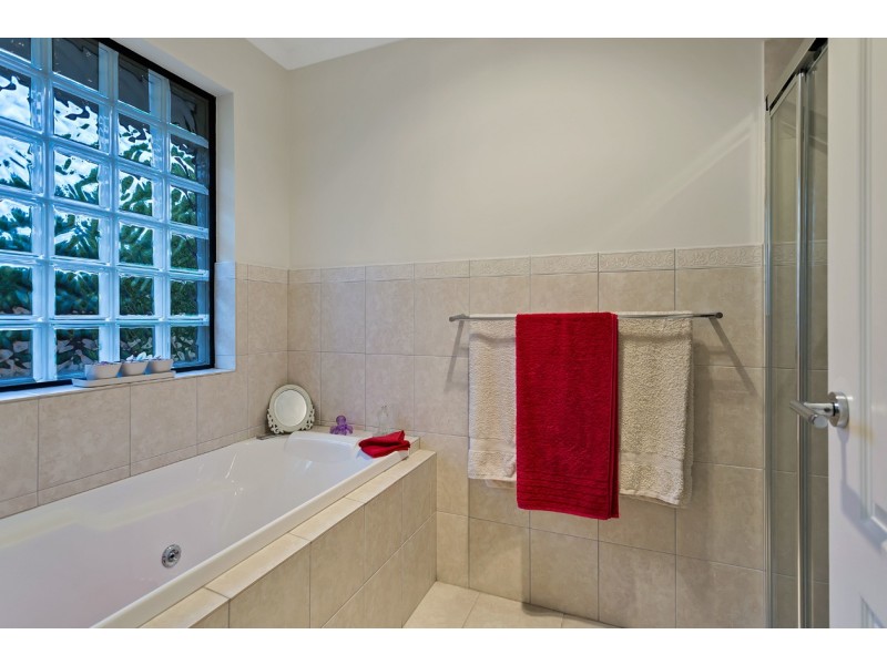 7 Brooklyn Drive, Hallett Cove SA 5158