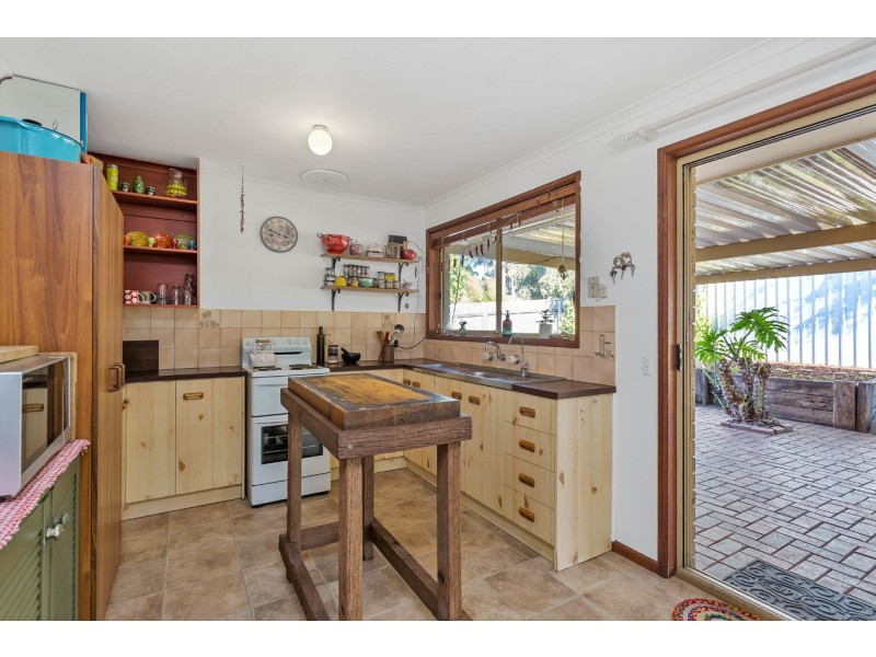 8 Kauri Court, Noarlunga Downs SA 5168