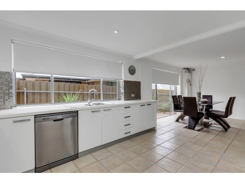 52 Penneys Hill Road, Hackham SA 5163