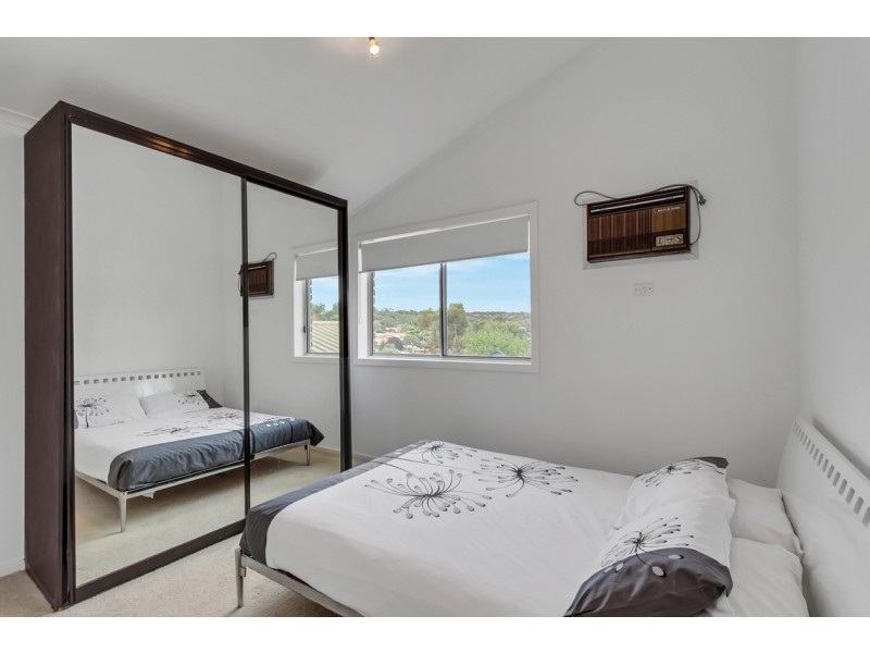 52 Penneys Hill Road, Hackham SA 5163