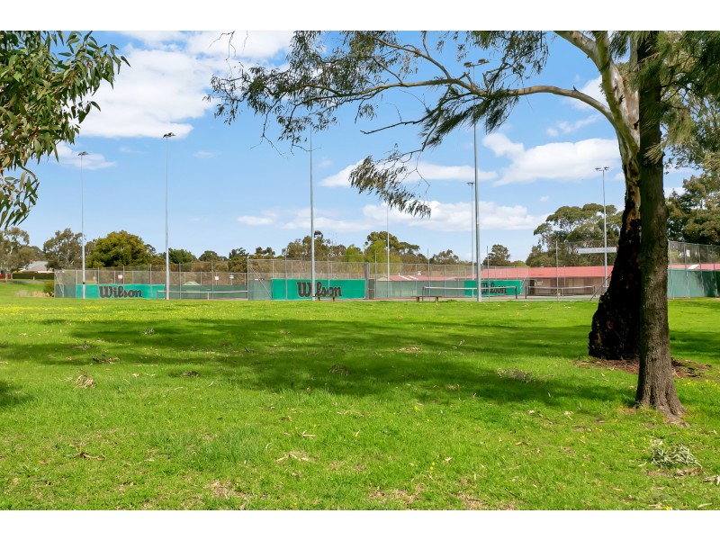 44 Vaucluse Drive, Happy Valley SA 5159