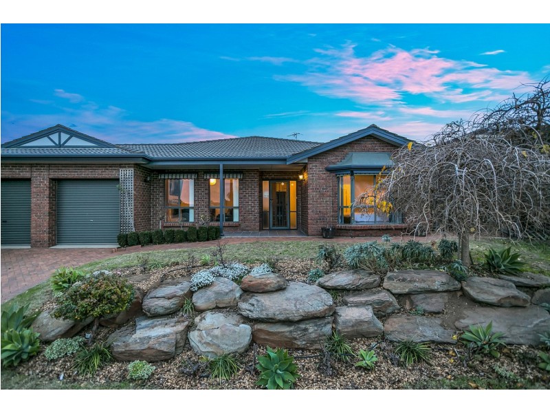 20 Alfonso Drive, Hallett Cove SA 5158