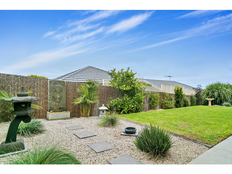 82 Elizabeth Crescent, Hallett Cove SA 5158