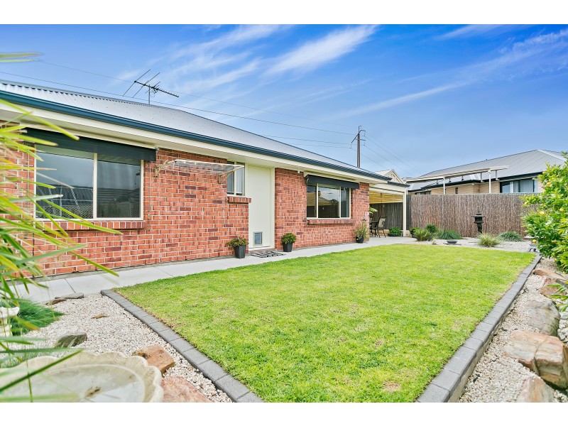 82 Elizabeth Crescent, Hallett Cove SA 5158