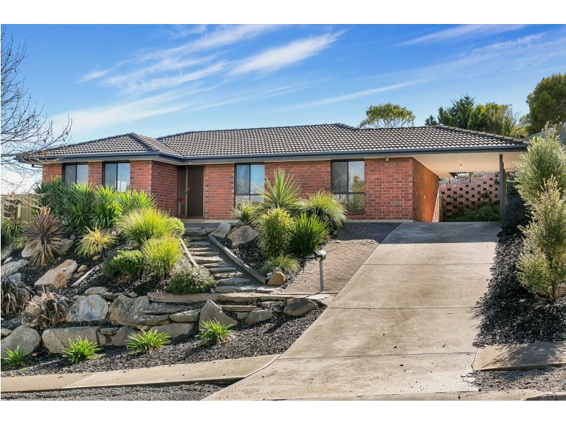 61 Quailo Avenue, Hallett Cove SA 5158