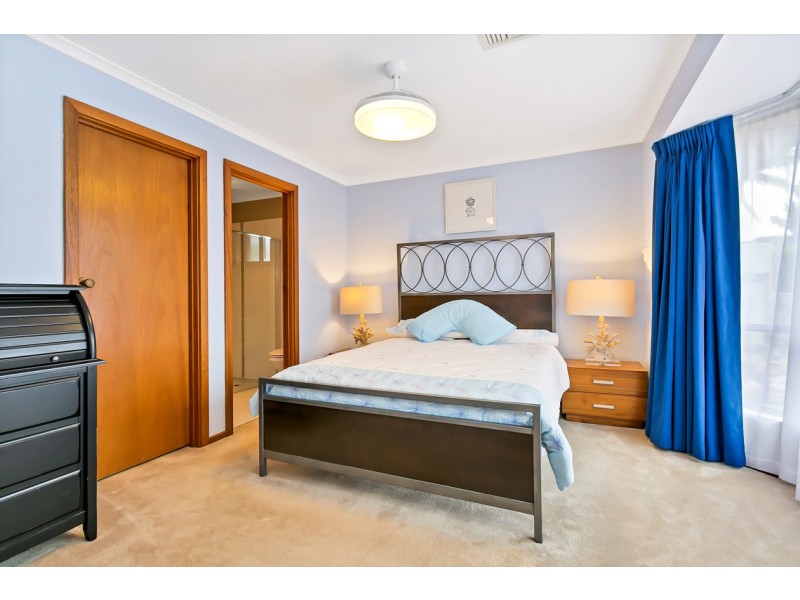 12 Lucretia Way, Hallett Cove SA 5158